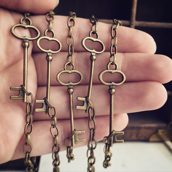Skeleton Key Bracelet Bronze Key Jewelry-Lydia's Vintage | Handmade Personalized Bookmarks, Keychains