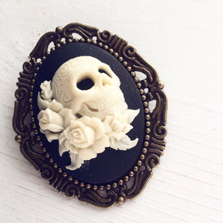 Skull Cameo Brooch Pitare Hat Pin Renaissance Faire Costume Accessories for Men Women-Lydia's Vintage | Handmade Custom Cosplay, Renaissance Fair Inspired Style Necklaces, Earrings, Bracelets, Brooches, Rings