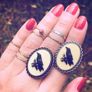 Raven Ring Gothic Cameo Ring Crow Jewelry Goth Gift-Lydia's Vintage | Handmade Personalized Vintage Style Rings, Earrings, Bracelets, Brooches, Necklaces, Lockets