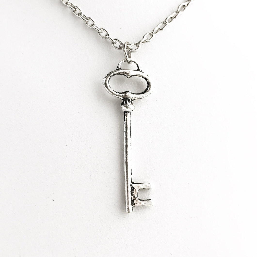 Key Necklace Skeleton Key Jewelry-Lydia's Vintage | Handmade Personalized Vintage Style Necklaces, Lockets, Earrings, Bracelets, Brooches, Rings