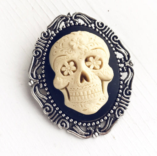 Sugar Skull Brooch Day of the Dead Dia de los Muertos Costume Skull Cameo-Lydia's Vintage | Handmade Vintage Style Jewelry, Brooches, Pins, Necklaces, Bracelets