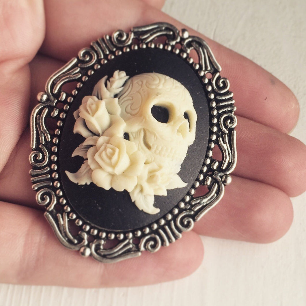 Skull Cameo Brooch Pirate Hat Pin Pirate Costume Sugar Skull-Lydia's Vintage | Handmade Custom Cosplay, Pirate Inspired Style Necklaces, Earrings, Bracelets, Brooches, Rings