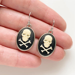 Skull an Crossbones Earrings Jolly Roger Pirate Cameo Jewelry