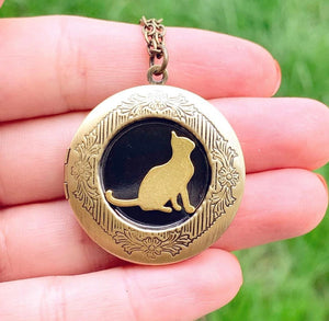 Cat Necklace Locket Cat Jewelry Photo Locket Cat Lover Gift Pet Memorial-Lydia's Vintage | Handmade Personalized Vintage Style Necklaces, Lockets, Earrings, Bracelets, Brooches, Rings