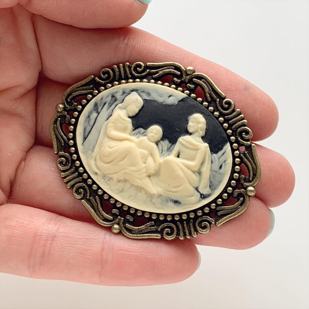 3 Generations Cameo Brooch Family Tree Grandmother Mother Grandma Mom Gifts