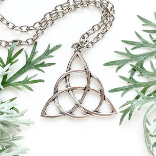 Celtic Knot Necklace Renaissance Faire Celtic Jewelry Trinity Knot-Lydia's Vintage | Handmade Custom Cosplay, Renaissance Fair Inspired Style Necklaces, Earrings, Bracelets, Brooches, Rings