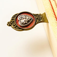 Load image into Gallery viewer, Heart Bookmark Metal Bookmark Book Lover Gift Romance Novel Gifts