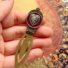 Load image into Gallery viewer, Heart Bookmark Metal Bookmark Book Lover Gift Romance Novel Gifts