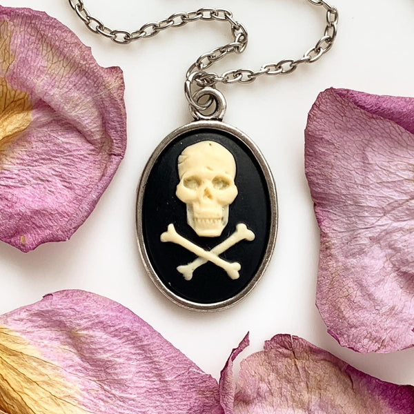 Skull Cameo Necklace Jolly Roger Skull and Crossbones Pirate Costume Renaissance Faire-Lydia's Vintage | Handmade Custom Cosplay, Renaissance Fair Inspired Style Necklaces, Earrings, Bracelets, Brooches, Rings
