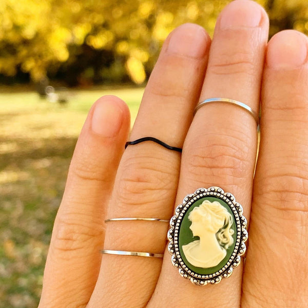 Cameo Ring Lady Cameo Jewelry Gift for Women-Lydia's Vintage | Handmade Personalized Vintage Style Rings, Earrings, Bracelets, Brooches, Necklaces, Lockets