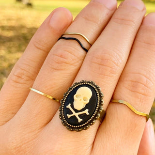Skull Ring Cameo Goth Jewelry Skull and Crossbones Pirate Jolly Roger-Lydia's Vintage | Handmade Custom Cosplay, Pirate Inspired Style Necklaces, Earrings, Bracelets, Brooches, Rings