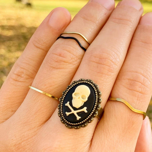 Skull Cameo Ring Skull and Crossbones Pirate Ring Jolly Roger