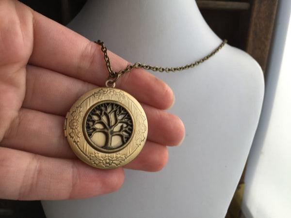 Tree of Life Locket Necklace Family Tree Necklace Gift for Her-Lydia's Vintage | Handmade Personalized Vintage Style Necklaces, Lockets, Earrings, Bracelets, Brooches, Rings